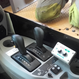 Système de commande hydroélectrique